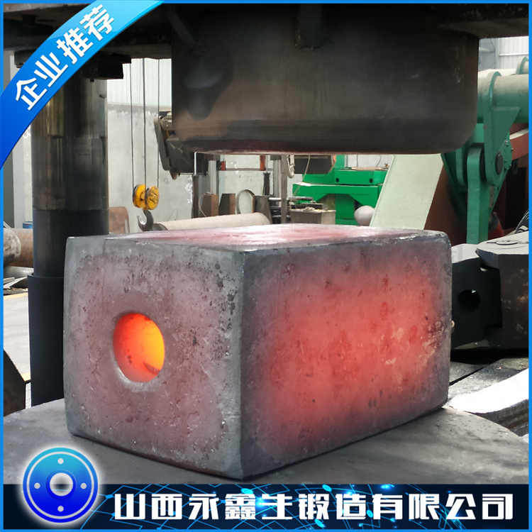 鍛造井控設備防噴器殼體鍛件毛坯